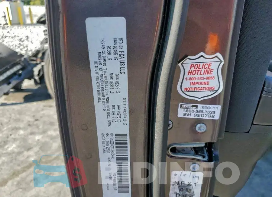 2C3CDXCT1JH175441 Photo# 13