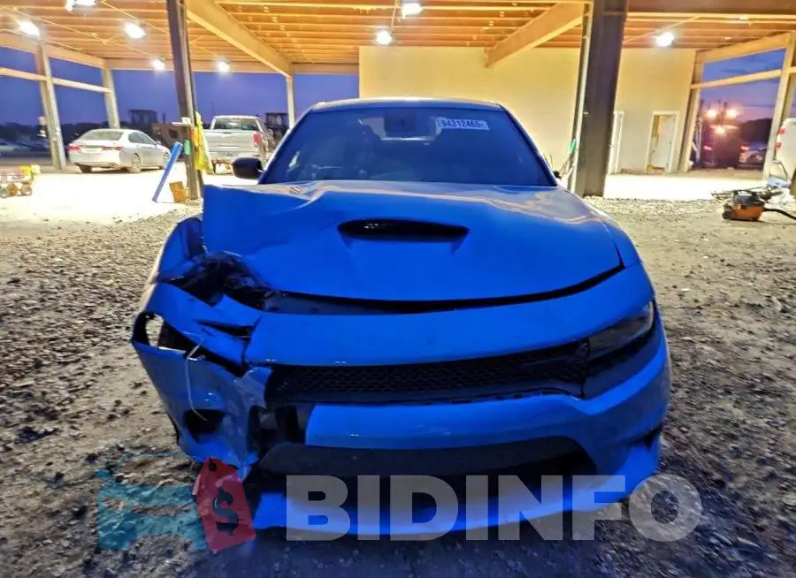 2C3CDXCT4PH702462 Photo# 5