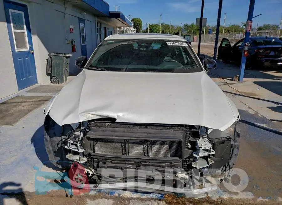 7JRL12FH8RG306775 Photo# 5