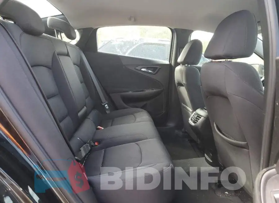1G1ZD5ST2NF193524 Photo# 10