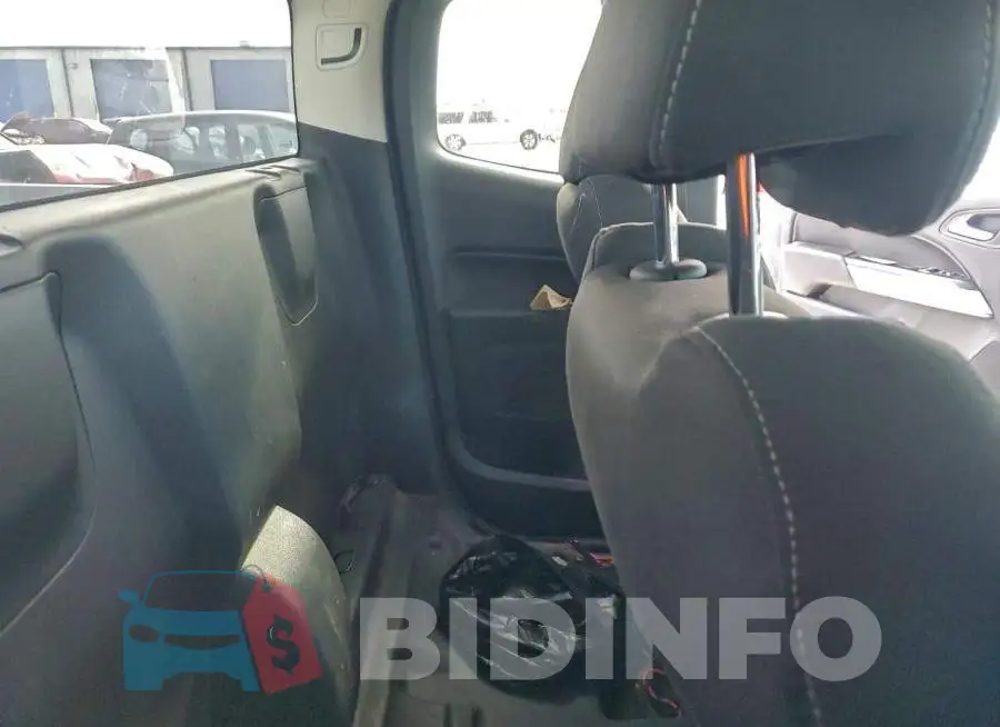 1GCHSCEA9M1235741 Photo# 10