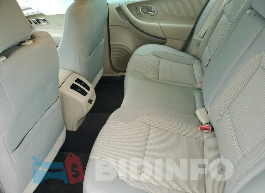 1FAHP2E88JG114254 Photo# 10