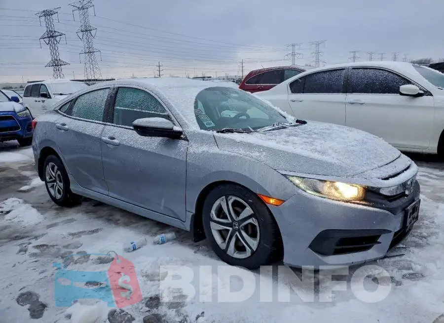 19XFC2F53HE077626 Photo# 4
