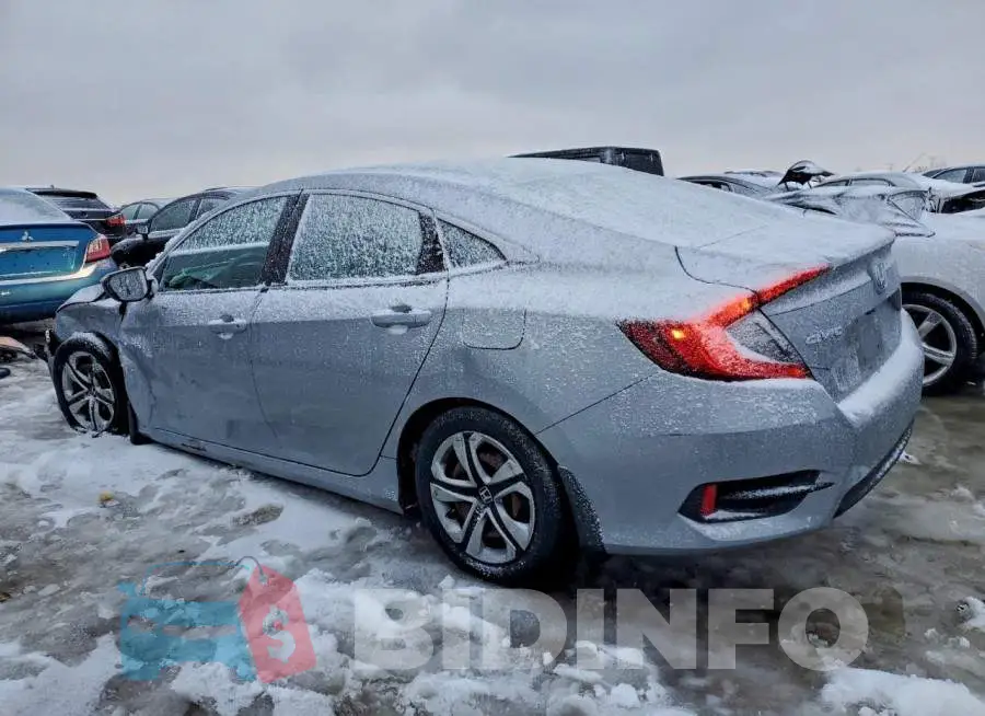 19XFC2F53HE077626 Photo# 2
