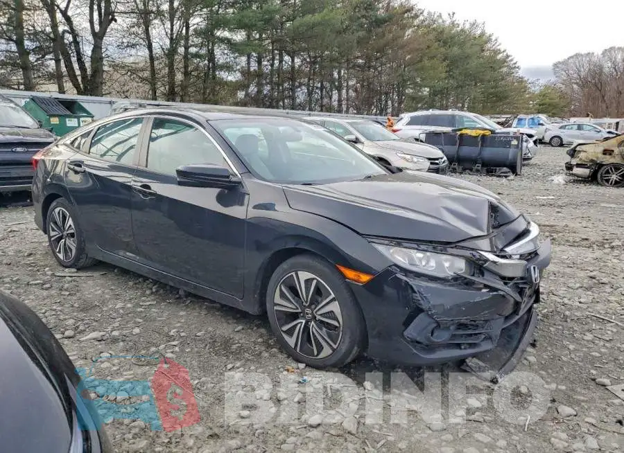 2HGFC1F30HH643627 Photo# 4