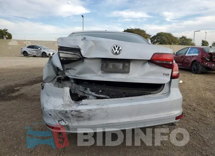 3VW167AJ0HM302445 Photo# 6
