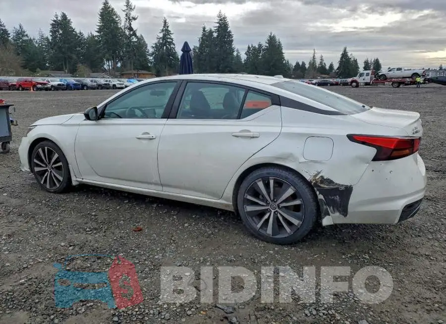 1N4BL4CV9KC213373 Photo# 2