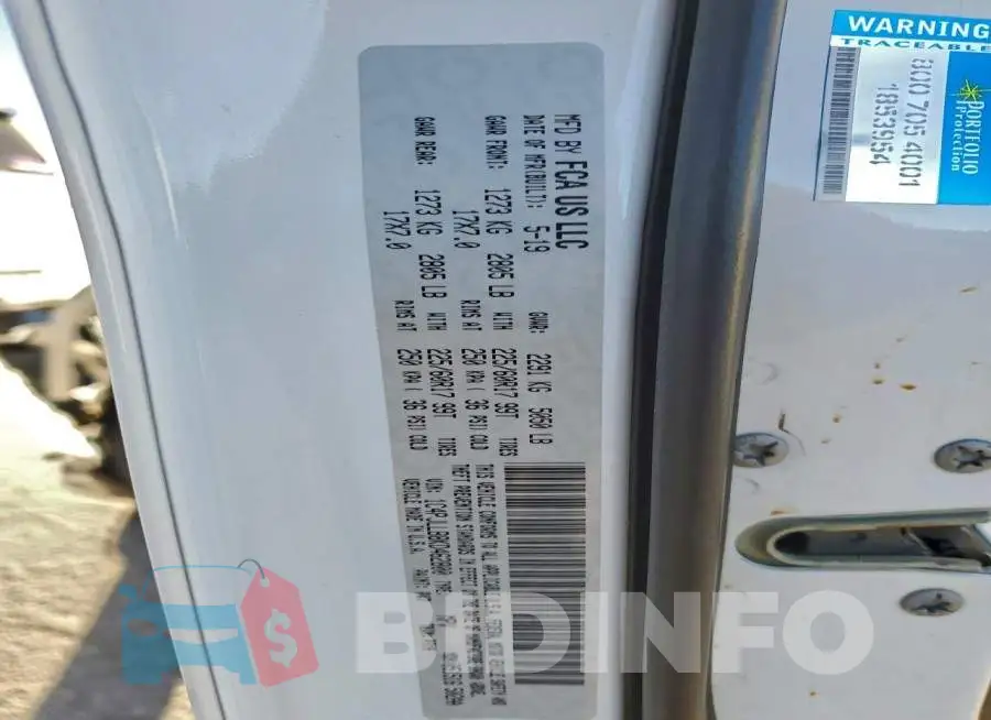 1C4PJLLB8KD462800 Photo# 13