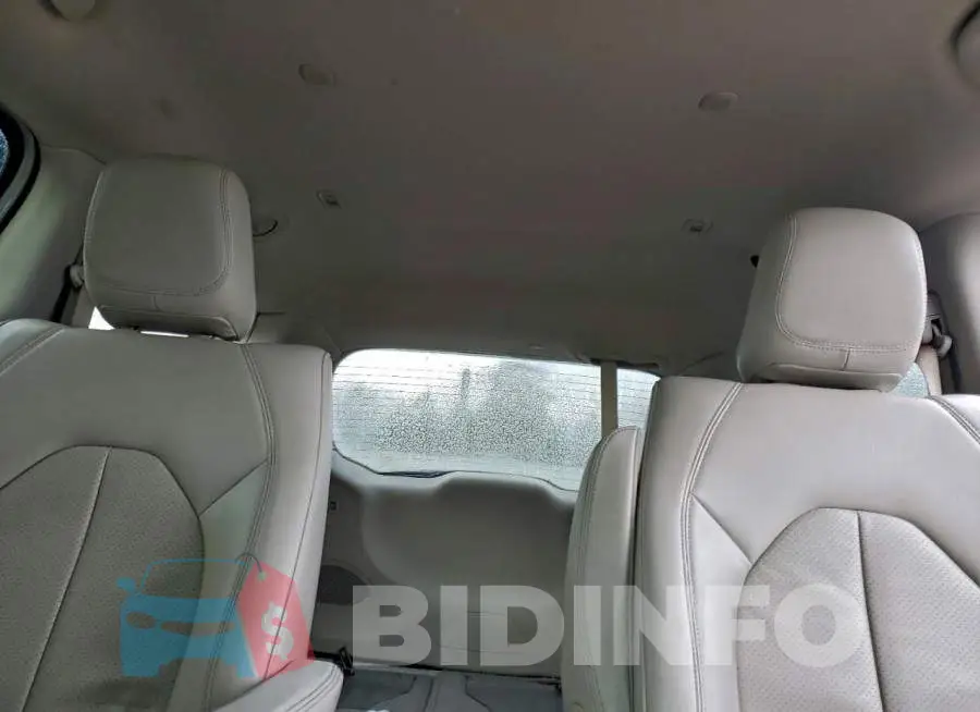 2C4RC1L76MR521894 Photo# 10