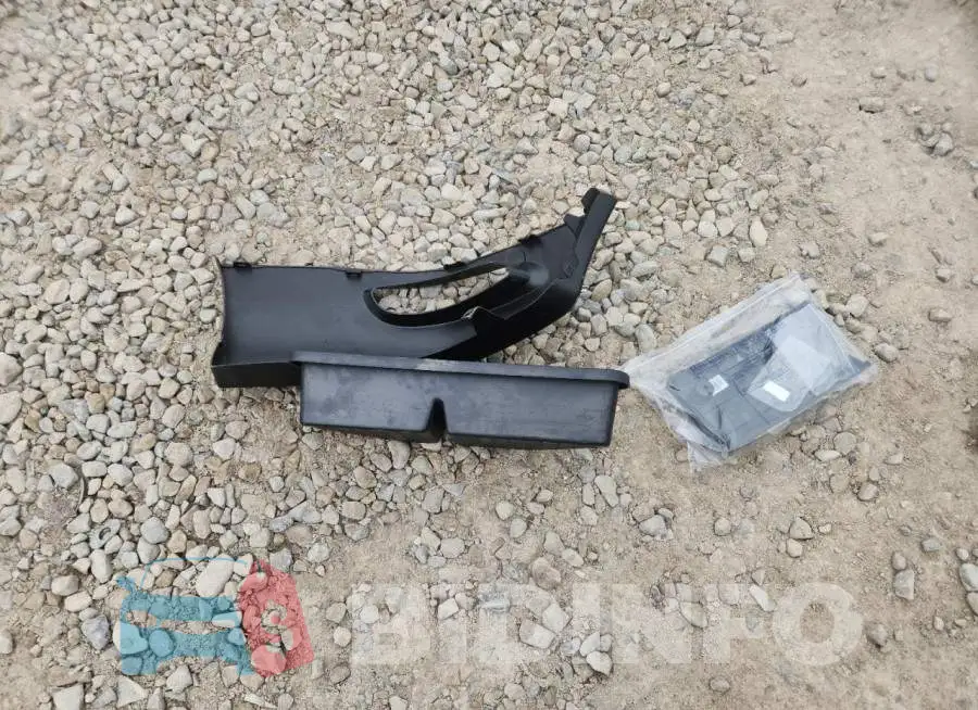 KMHLM4DG9SU000585 Photo# 12