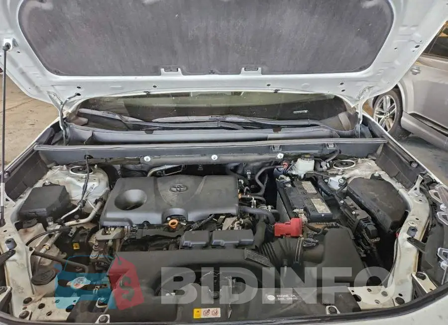 2T3C1RFV3MW184725 Photo# 12