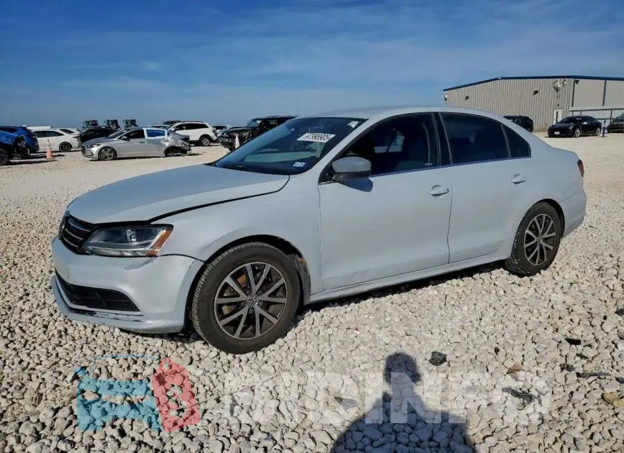 3VW167AJ5HM393437 Photo# 1