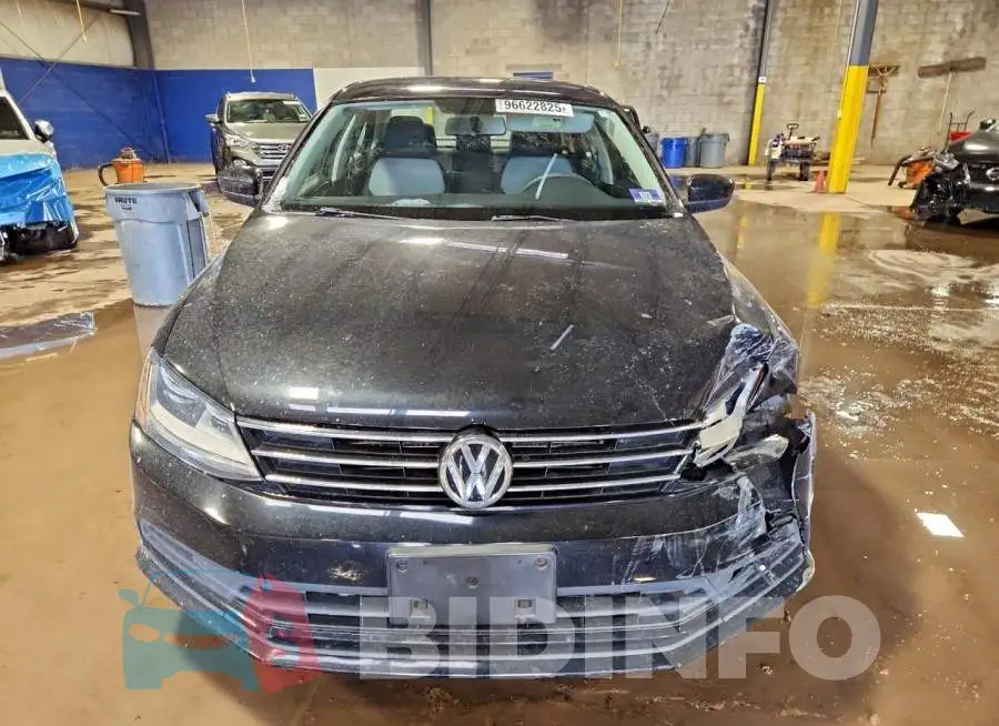 3VW2B7AJXHM252363 Photo# 5