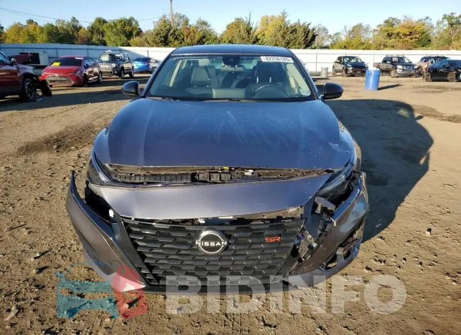 1N4BL4CV4PN330113 Photo# 5