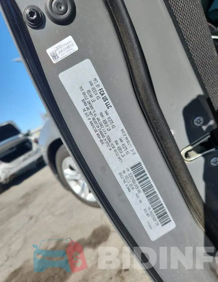 2C3CDXBG2JH281482 Photo# 12