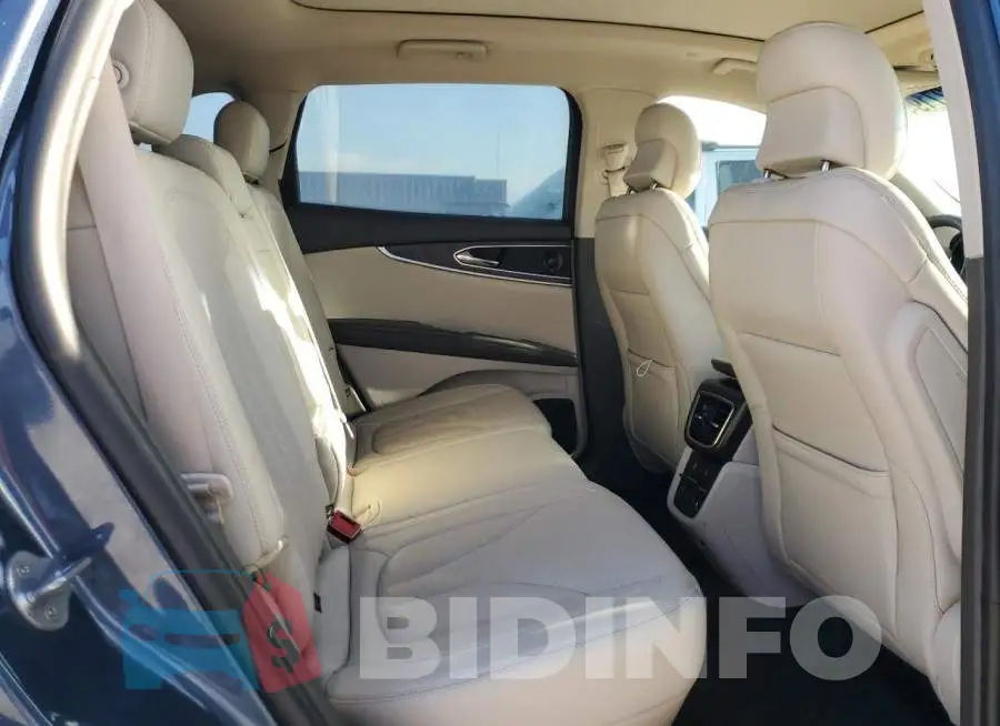 2LMPJ8L91KBL41641 Photo# 11