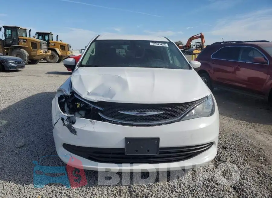 2C4RC1CG5HR513646 Photo# 5