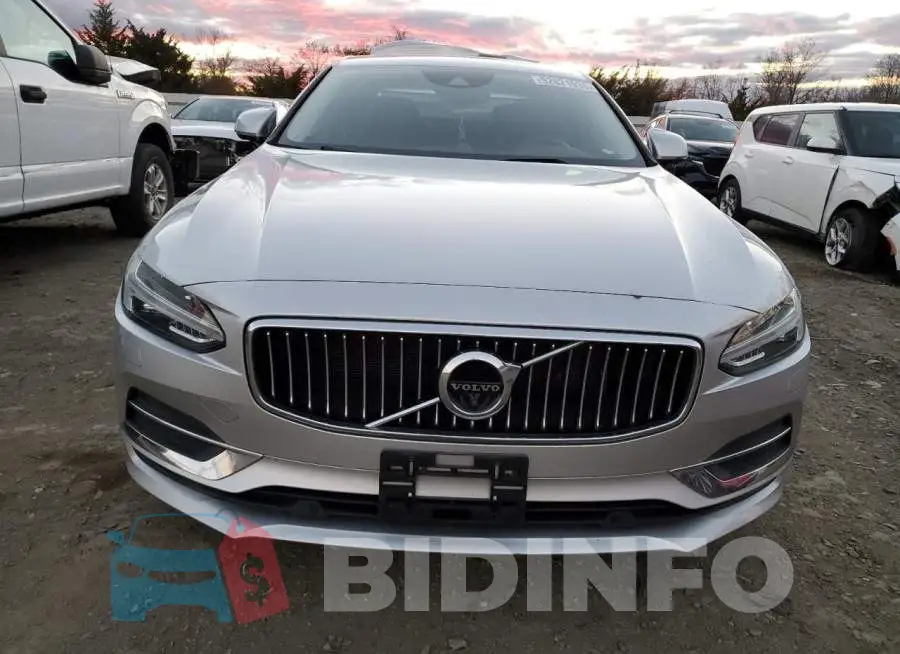 LVY992ML9JP005972 Photo# 5