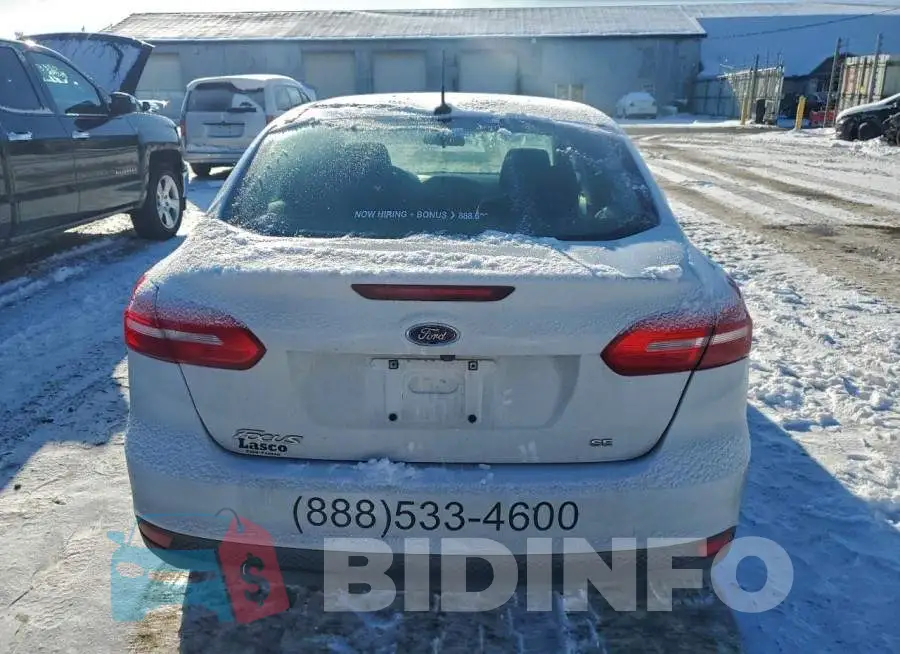 1FADP3F23JL235635 Photo# 6