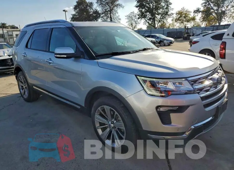 1FM5K8F87JGB45794 Photo# 4