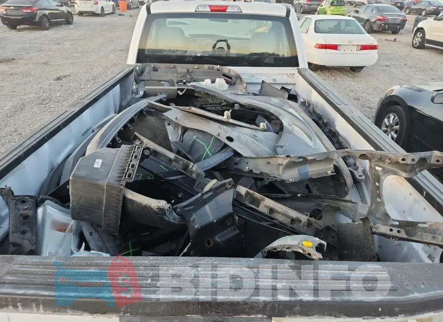 1FTMF1CP5JKD35064 Photo# 12