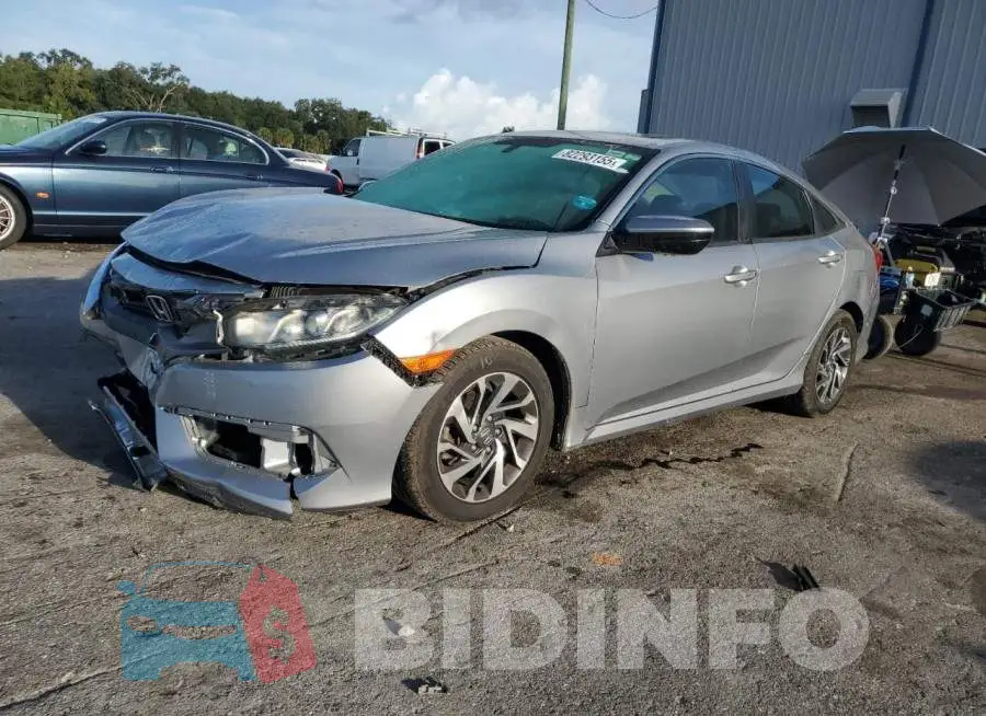 19XFC2F75HE201669 Photo# 1
