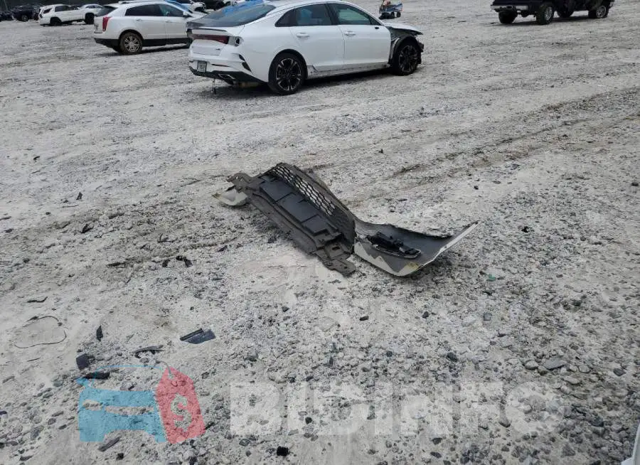 1HGCR2F16HA006505 Photo# 12