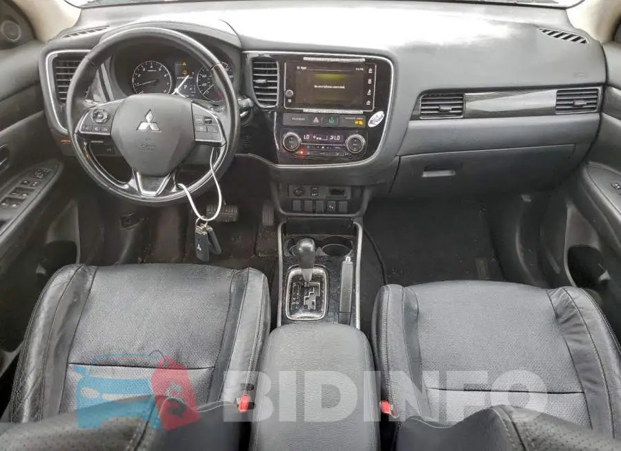 JA4AD3A39JZ064094 Photo# 8