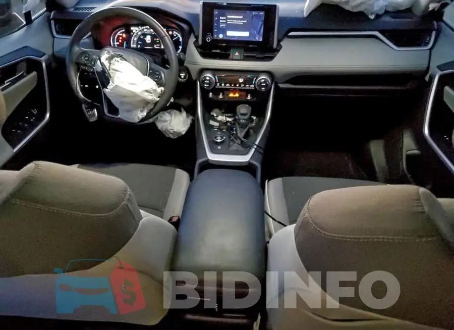 2T3RWRFV5SW262902 Photo# 8