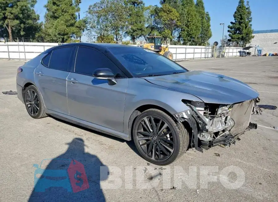 4T1B61HK8KU202451 Photo# 4