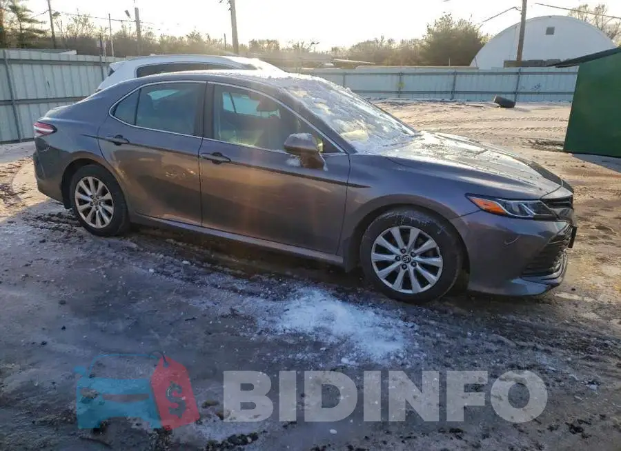 4T1C11BK5LU005685 Photo# 4
