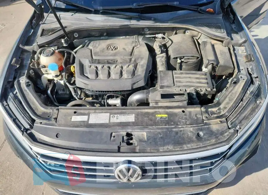 1VWAA7A38JC015202 Photo# 11