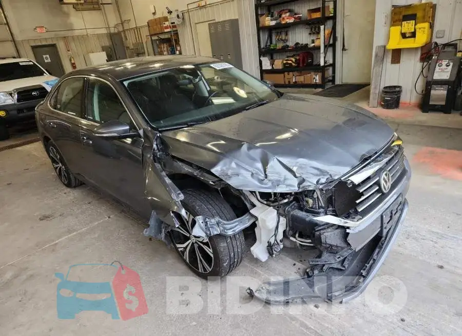 1VWSA7A32MC011655 Photo# 4