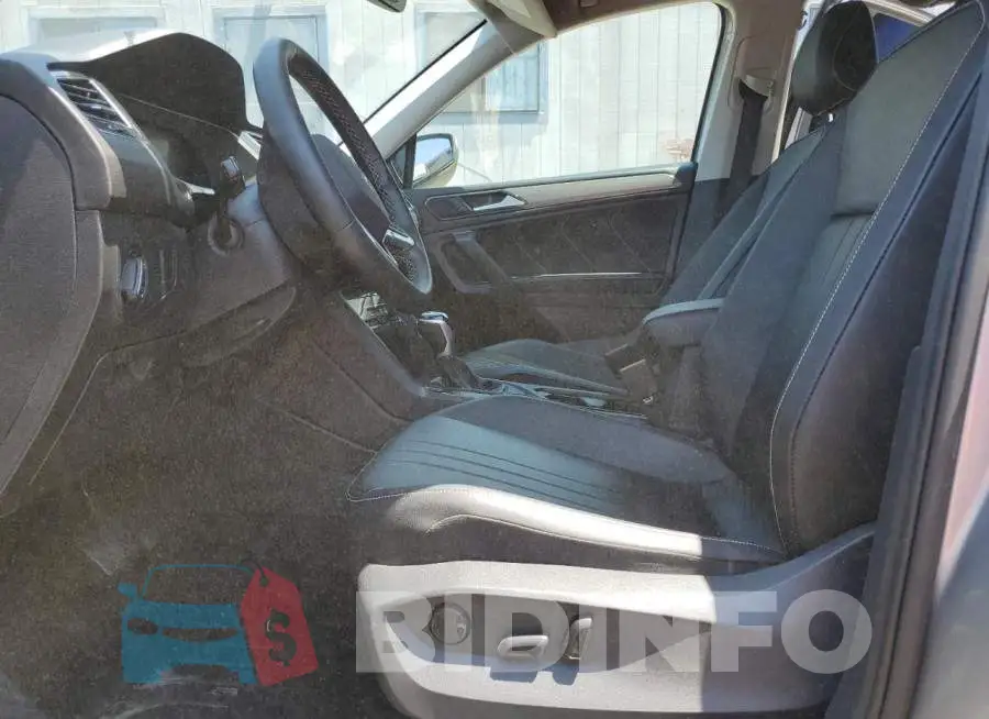 3VV3B7AX8NM125183 Photo# 7