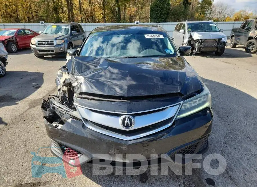 19UDE2F3XHA008551 Photo# 5
