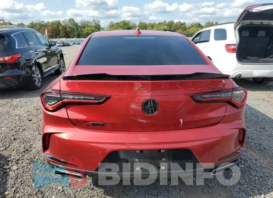19UUB5F51MA010369 Photo# 6