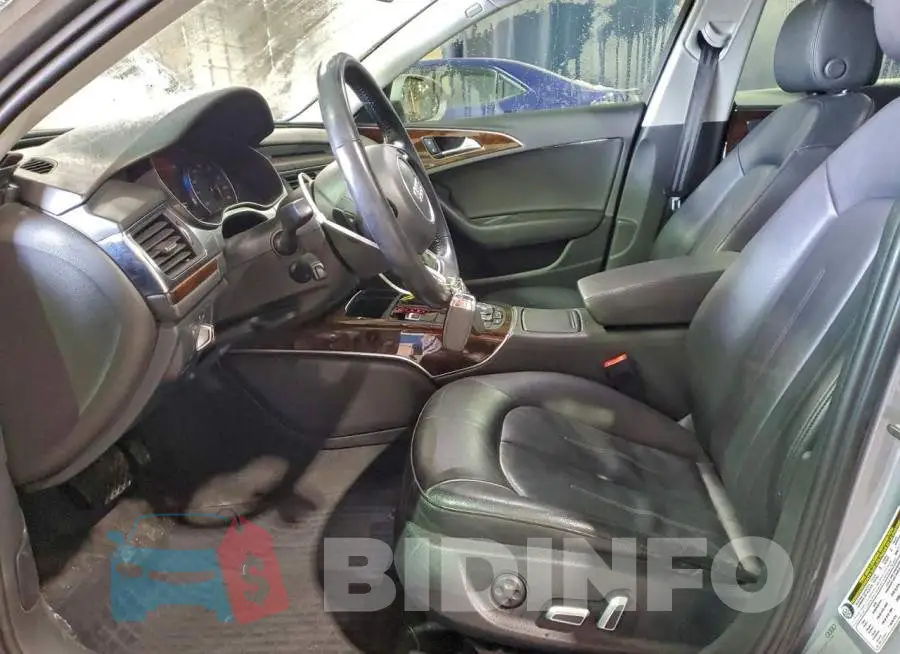 WAUF8AFC8JN066372 Photo# 7