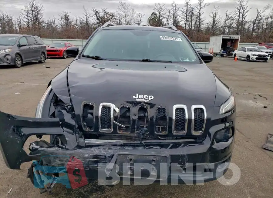 1C4PJMCB2HW651736 Photo# 5