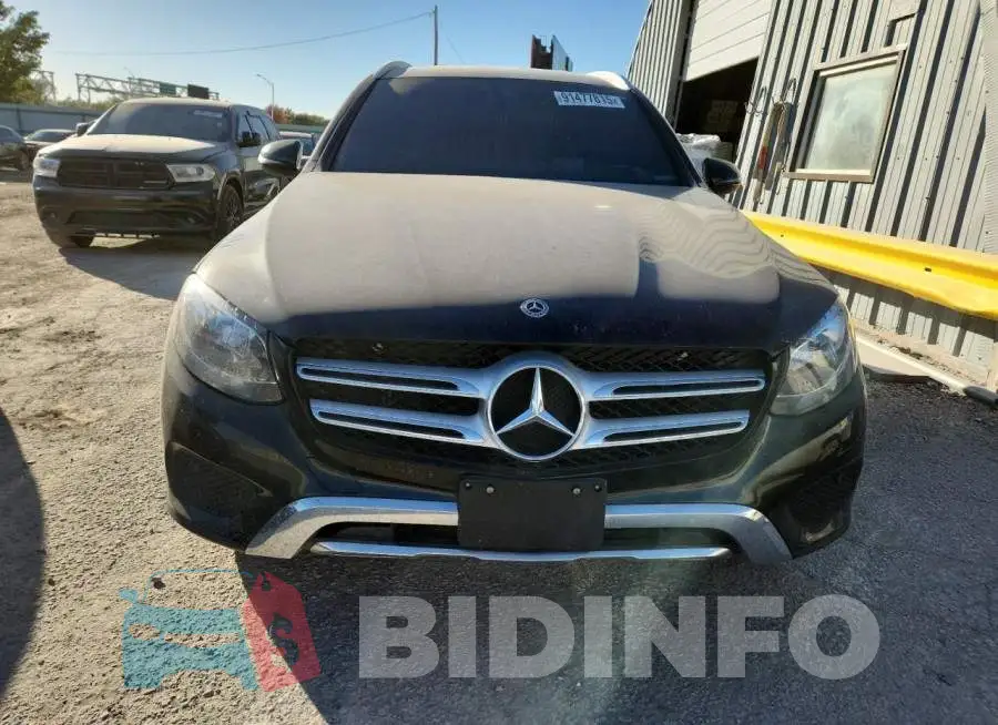 WDC0G4JBXJV105839 Photo# 5