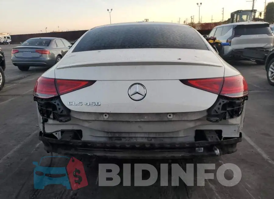 WDD2J5JB6KA031064 Photo# 6