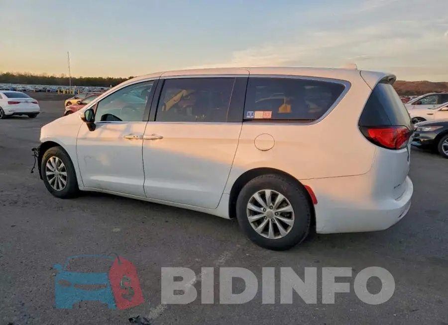 2C4RC1CG9JR274818 Photo# 2