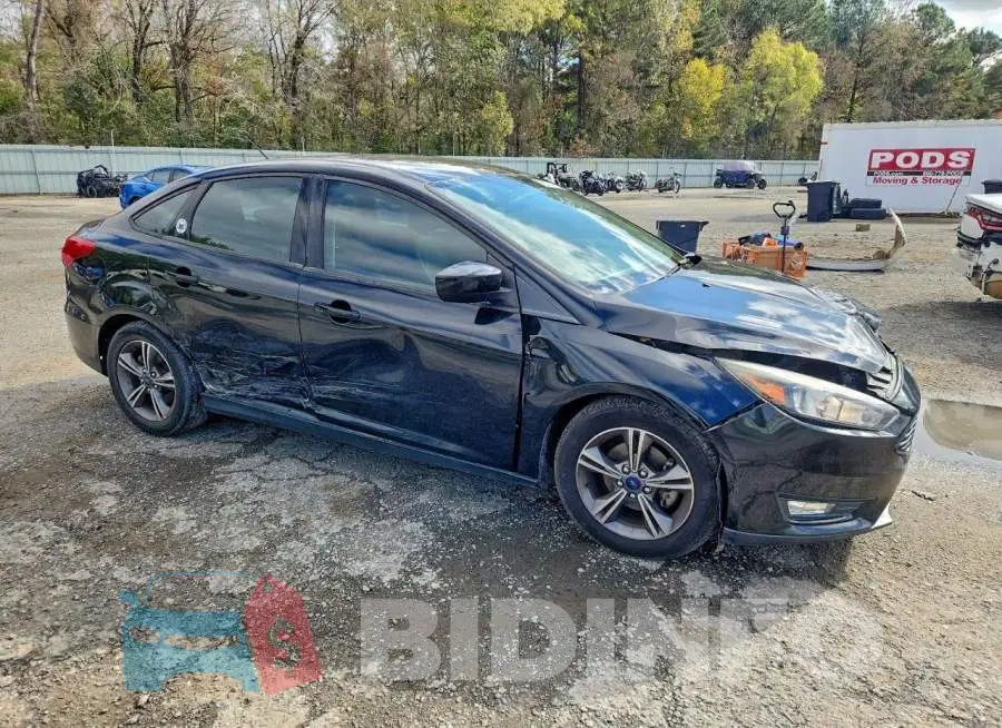 1FADP3FE4JL210852 Photo# 4
