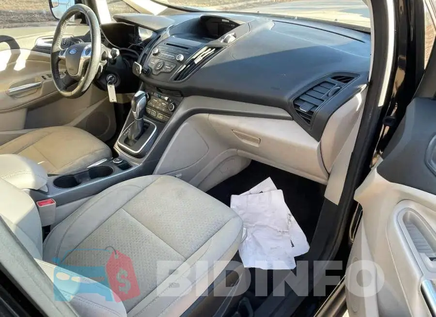 1FADP5EU7HL108136 Photo# 5