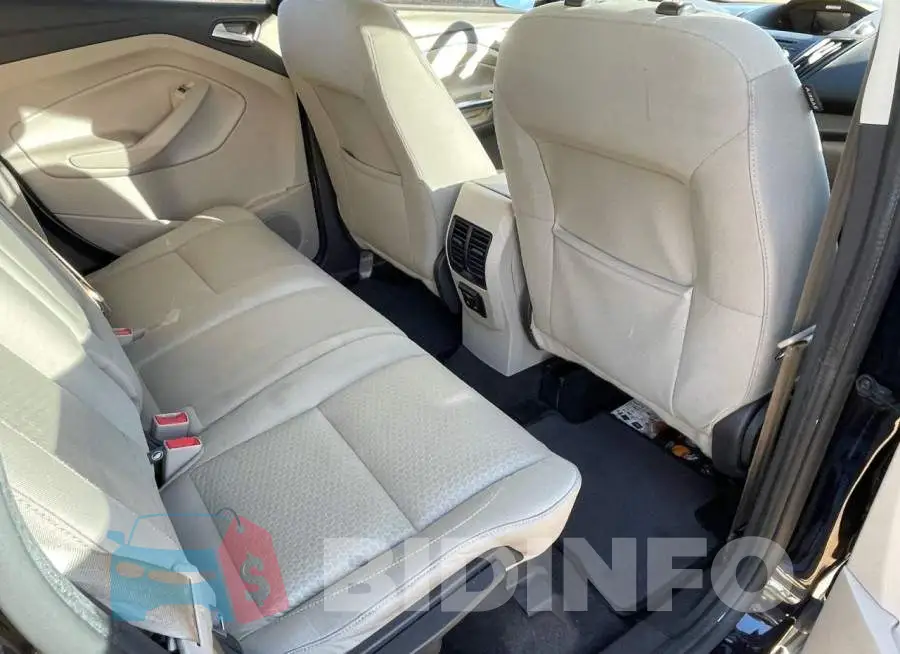 1FADP5EU7HL108136 Photo# 6