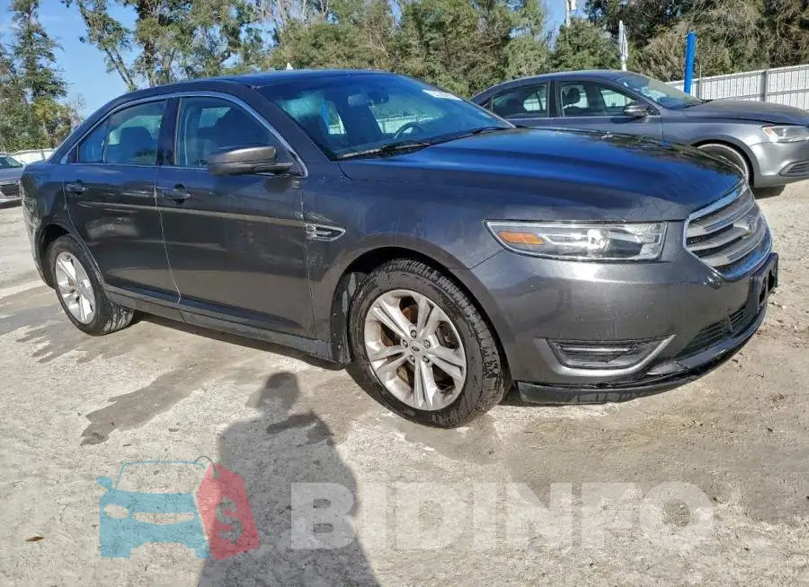 1FAHP2E86JG113300 Photo# 4