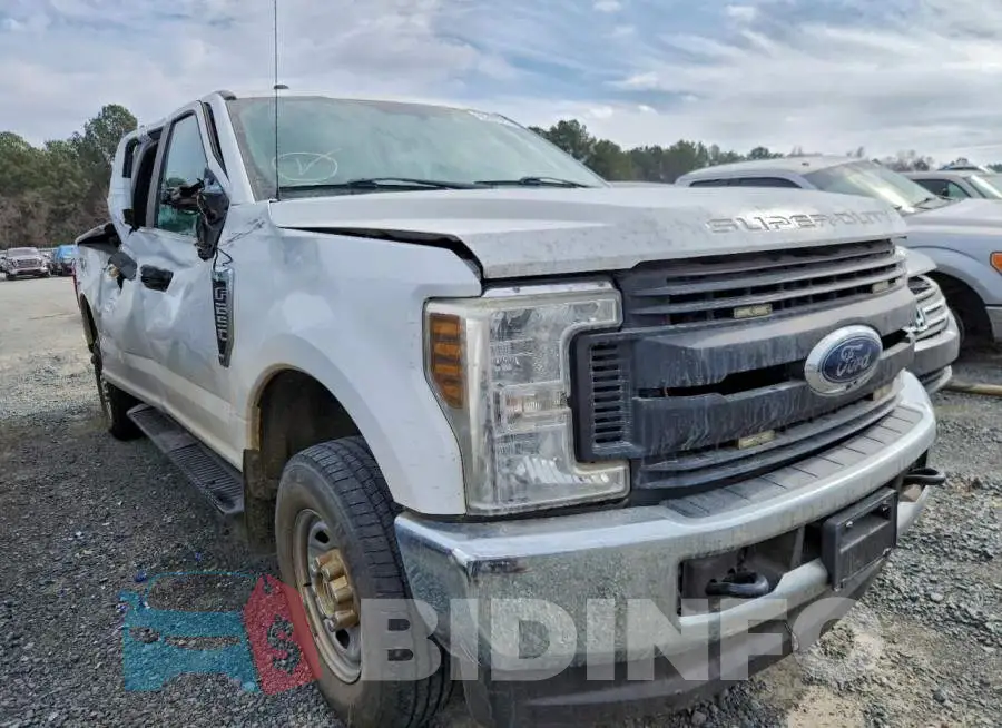 1FT7W2B60JEB04681 Photo# 4