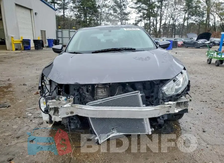 19XFC2F50HE216529 Photo# 5