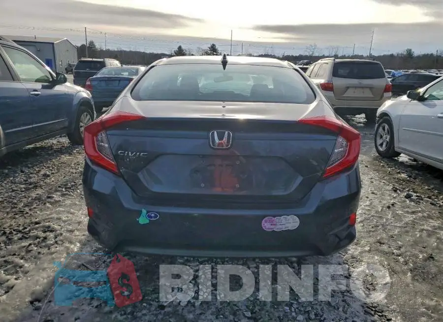 19XFC2F72HE228246 Photo# 6
