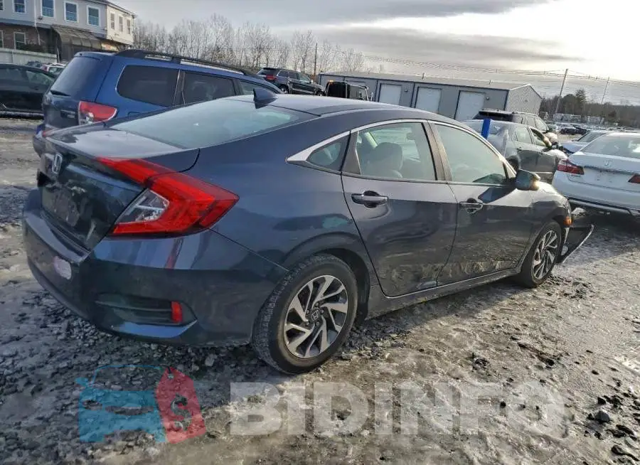 19XFC2F72HE228246 Photo# 3