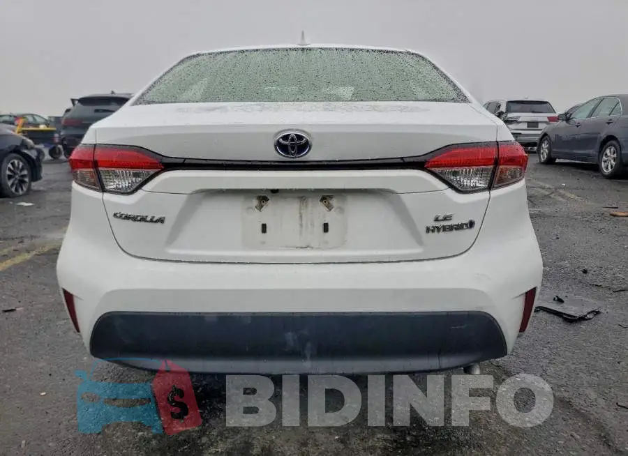 JTDBCMFE8R3048738 Photo# 6